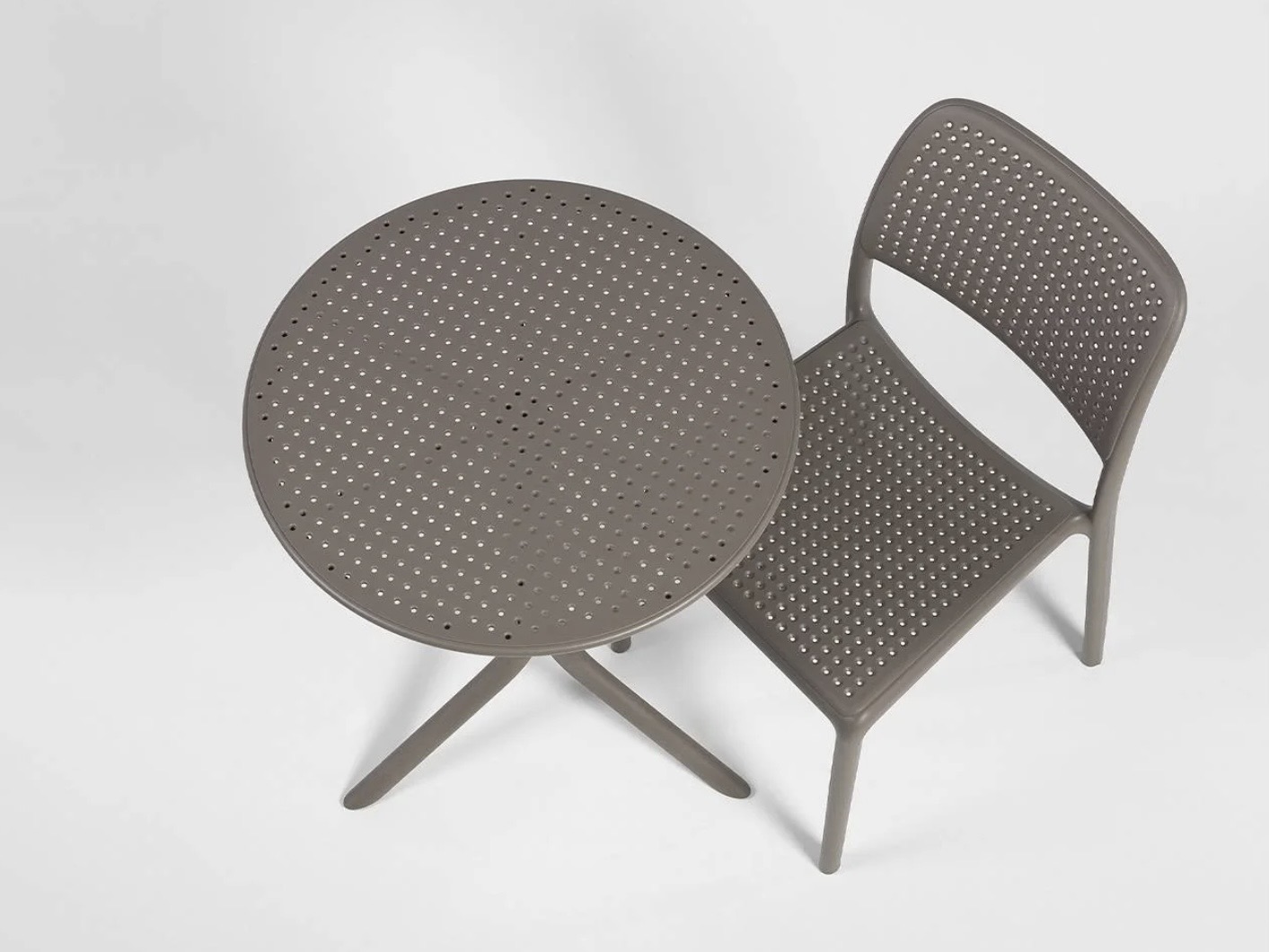 N-TABLE / BORA BISTRO CHAIRS
